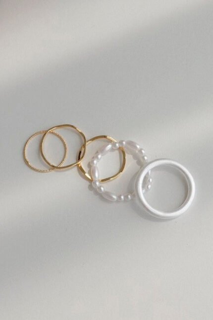 Faux Pearl Wavy Ring Set